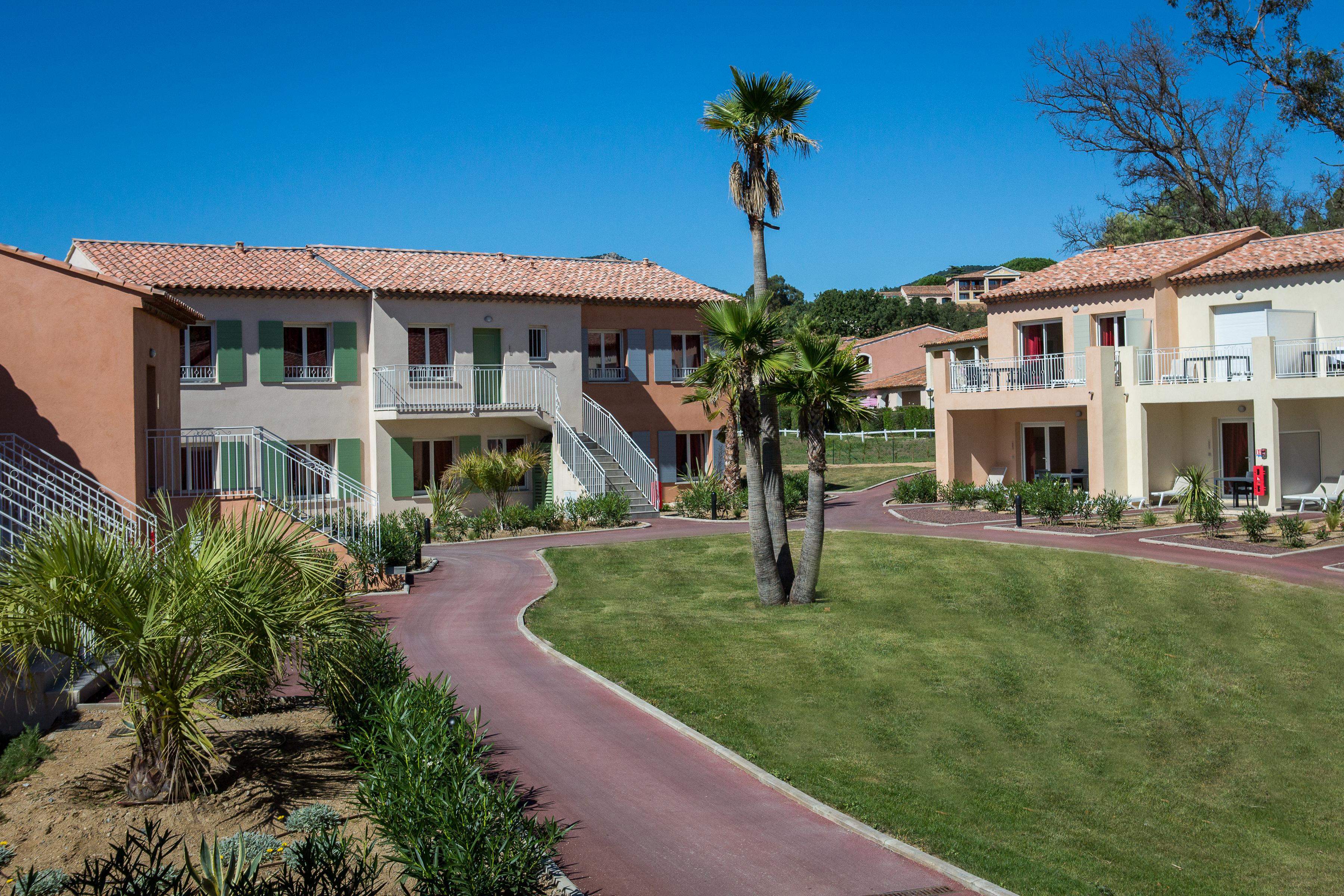 Sowell Residences Les Perles Du Golfe De Saint-Tropez Grimaud Exterior photo