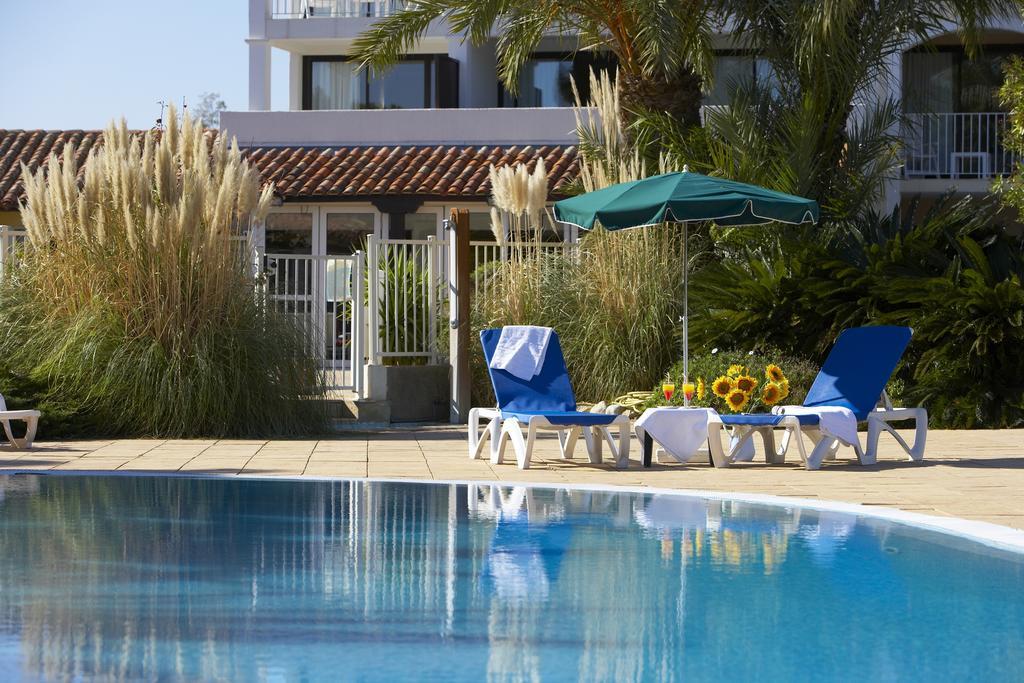 Sowell Residences Les Perles Du Golfe De Saint-Tropez Grimaud Exterior photo